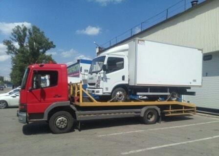 Фото эвакуатора со спецтехникой